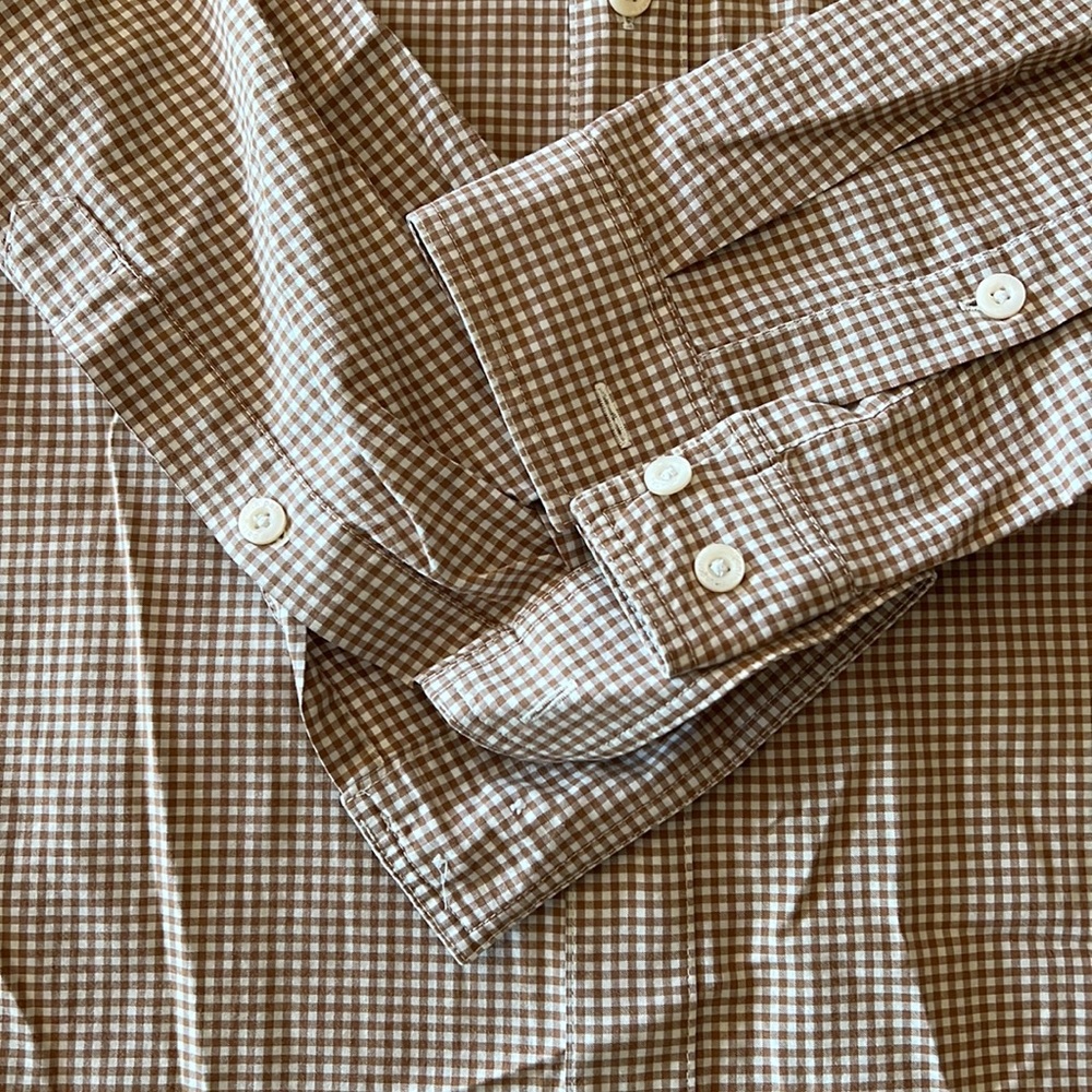 Patagonia Button Down Size Large - image 3